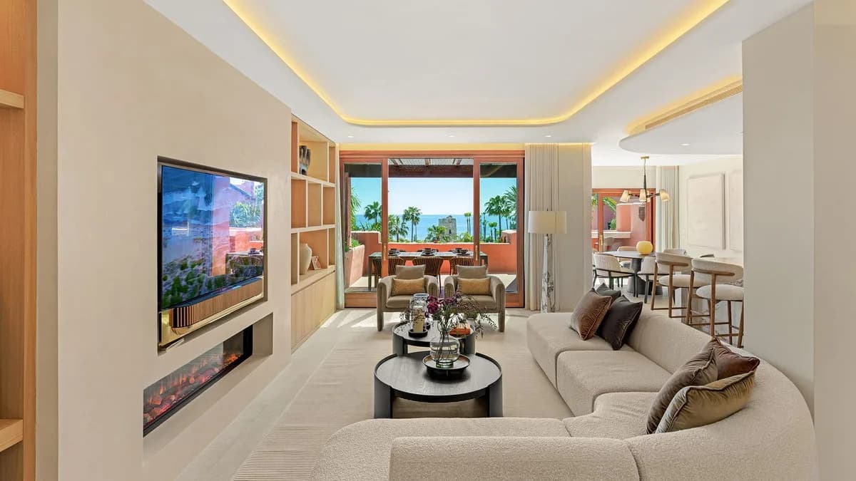 3 Bedroom Penthouse for Sale in New Golden Mile, Málaga - Image 6