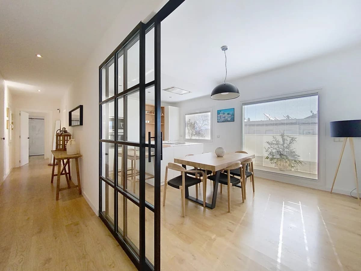 2 Bedroom Penthouse for Sale in Estepona, Málaga - Image 3