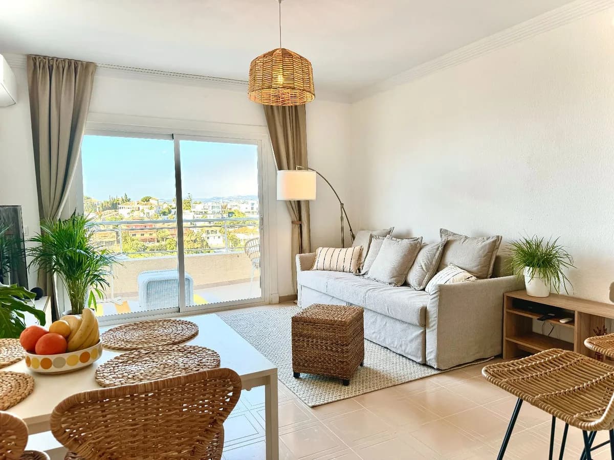 1 Bedroom Penthouse for Sale in Benalmadena, Málaga - Image 4
