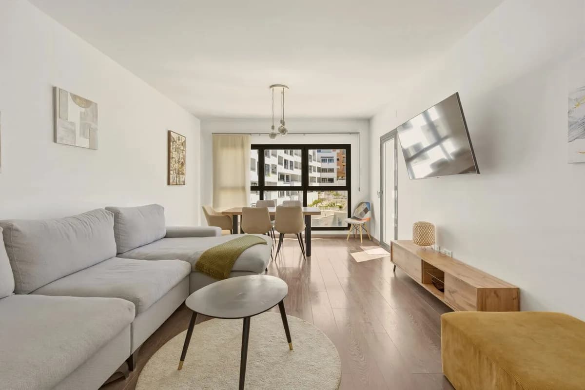 3 Bedroom Penthouse for Sale in Estepona, Málaga - Image 6