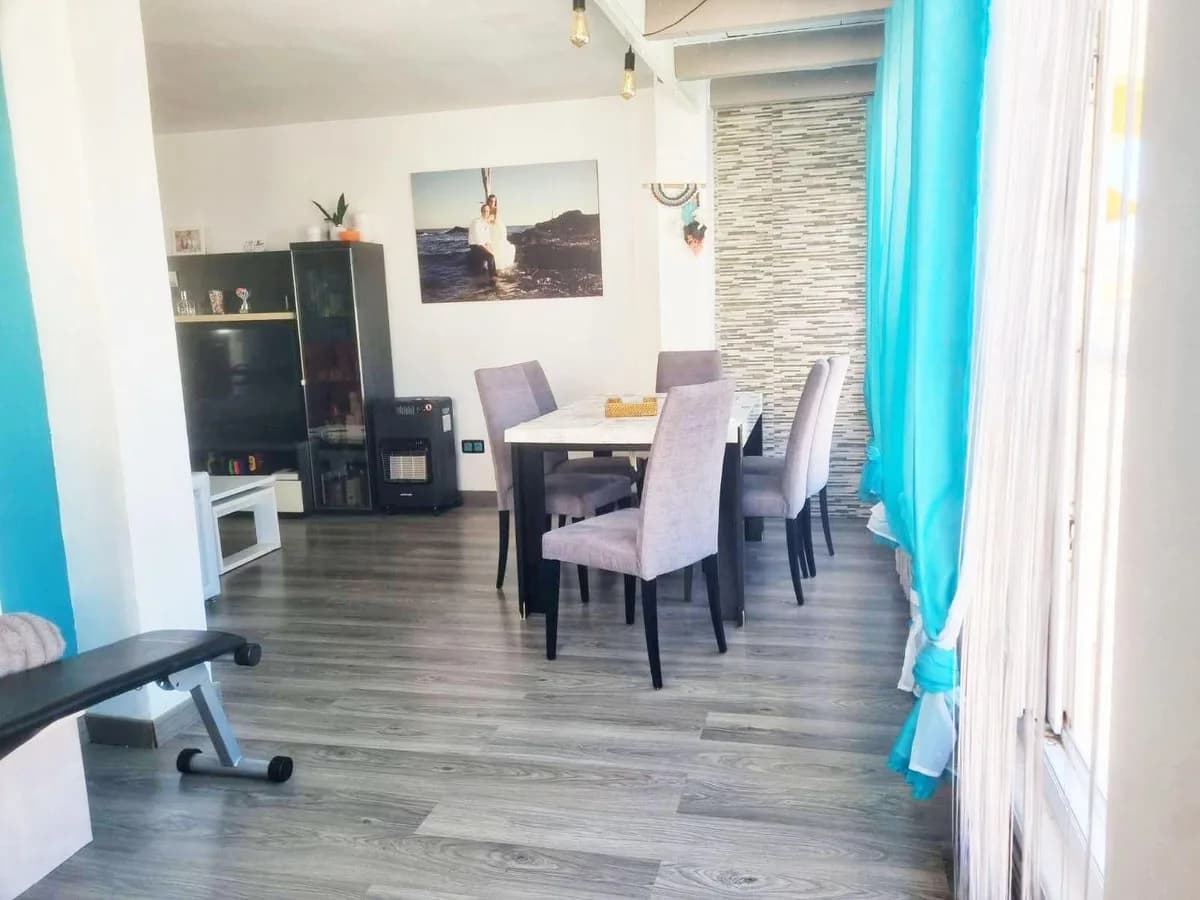 2 Bedroom Penthouse for Sale in Benalmadena Costa, Málaga - Image 6