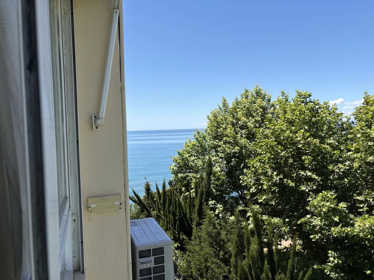 Middle Floor Studio for Sale in Estepona, Málaga