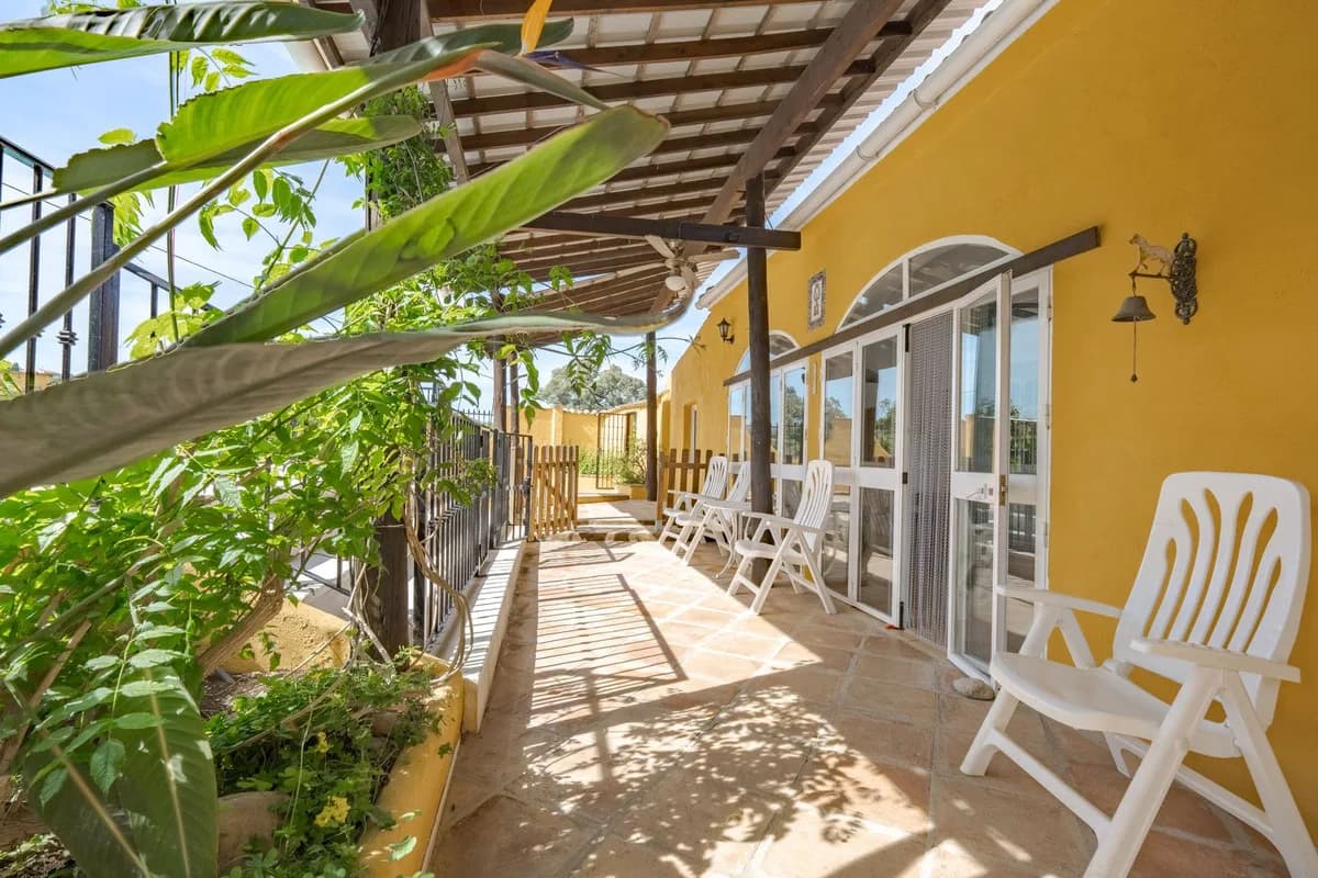 5 Bedroom Finca - Cortijo for Sale in Coín, Málaga - Image 3