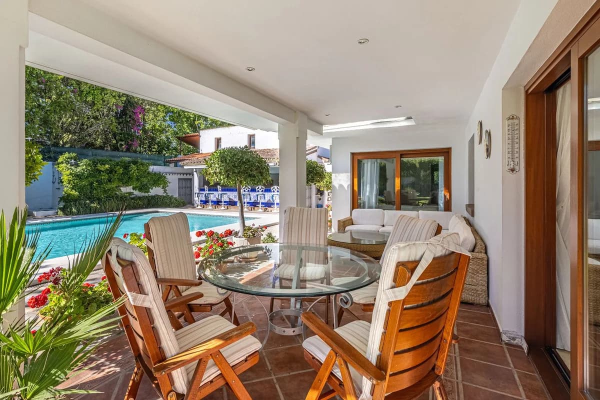 5 Bedroom Detached Villa for Sale in Cancelada, Málaga - Image 7