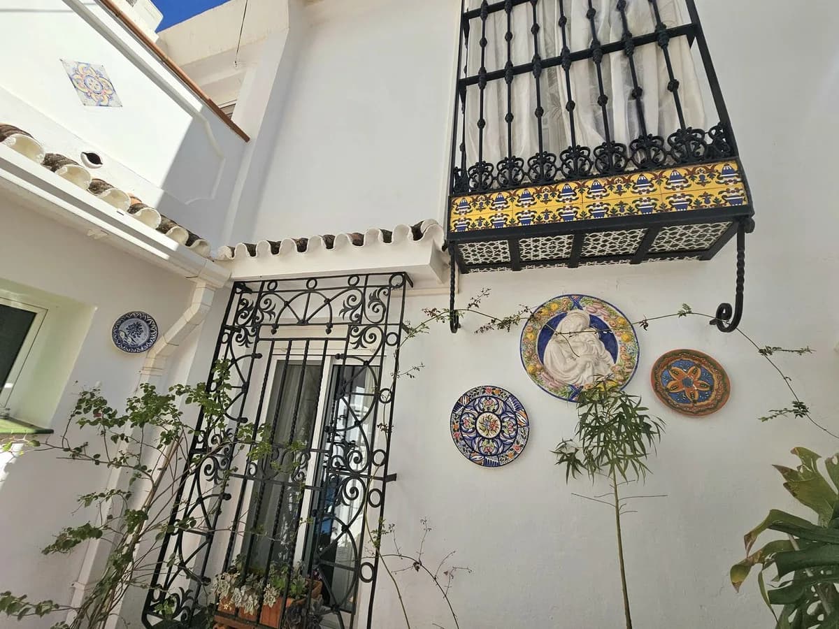2 Bedroom Townhouse for Sale in Mijas, Málaga - Image 2