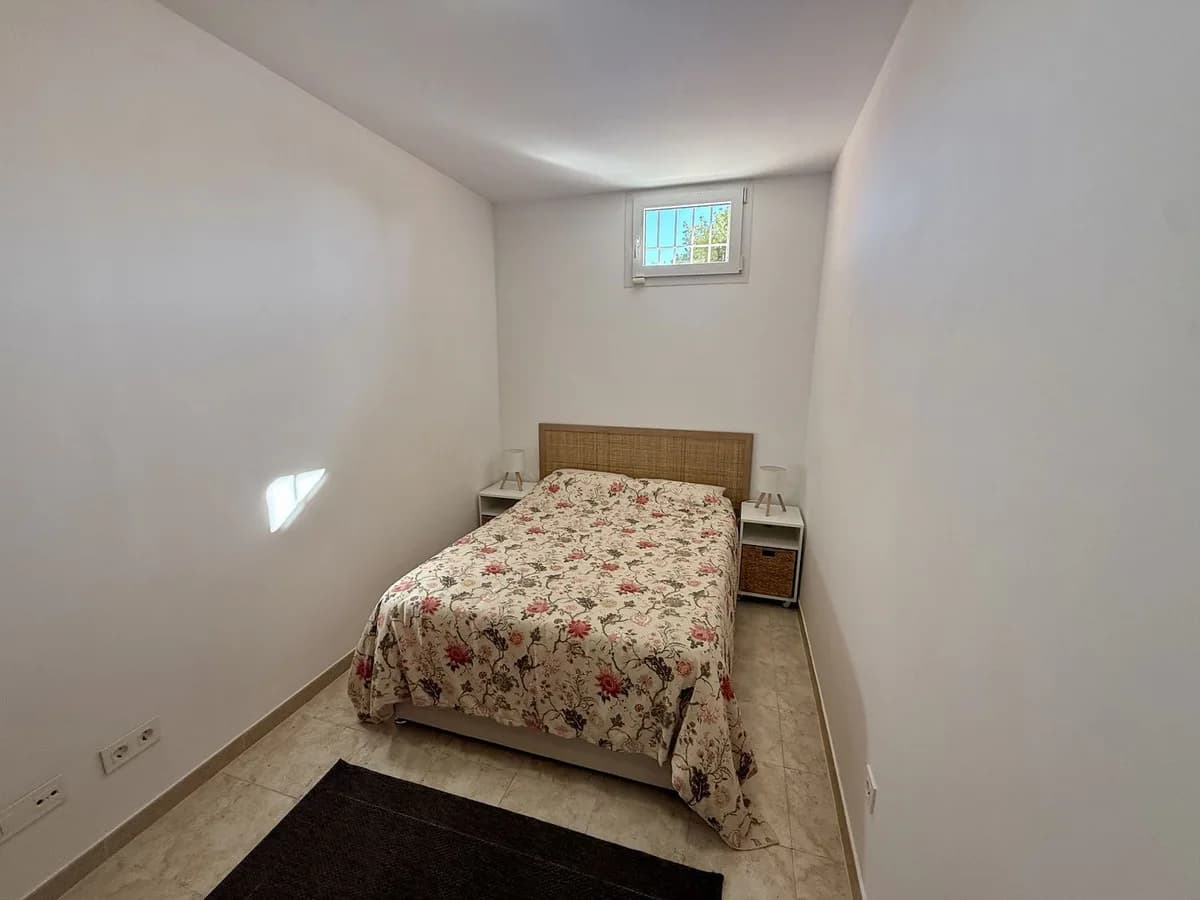 5 Bedroom Townhouse for Sale in Cabopino, Málaga - Image 9