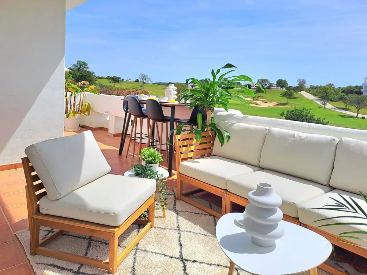 2 Bedroom Middle Floor Apartment for Sale in Valle Romano, Málaga