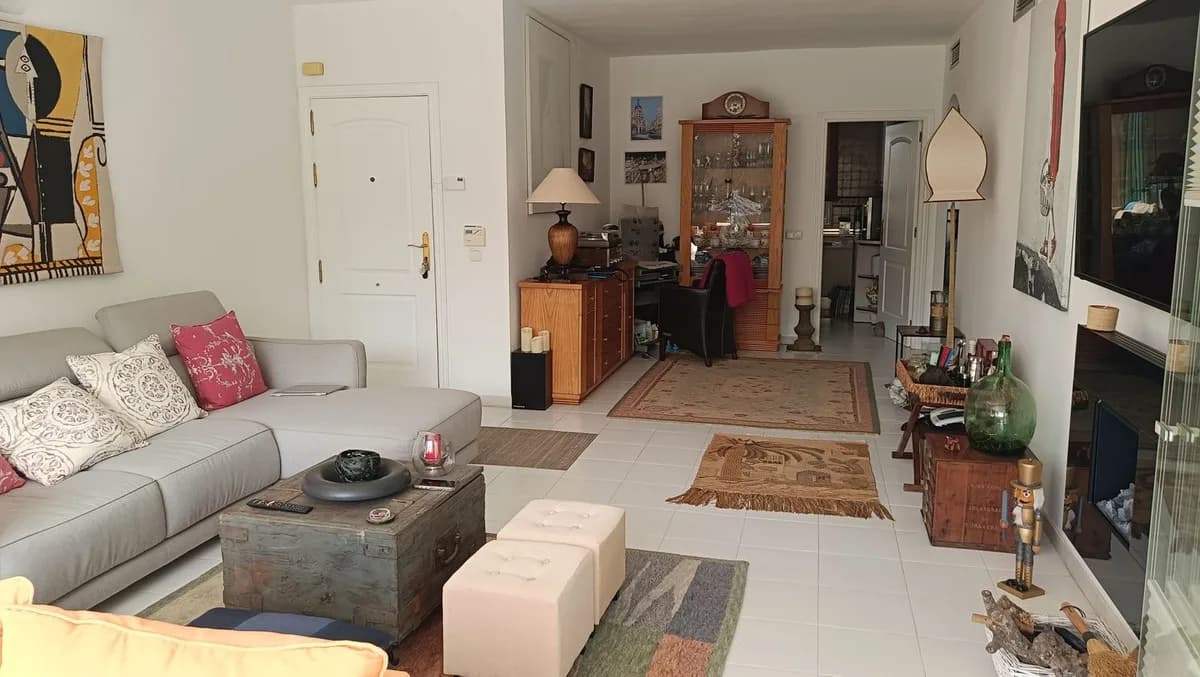 2 Bedroom Ground Floor Apartment for Sale in Riviera del Sol, Málaga - Image 3