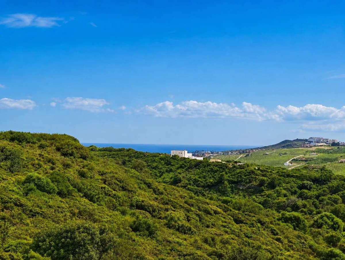3 Bedroom Townhouse for Sale in Casares Playa, Málaga - Image 2