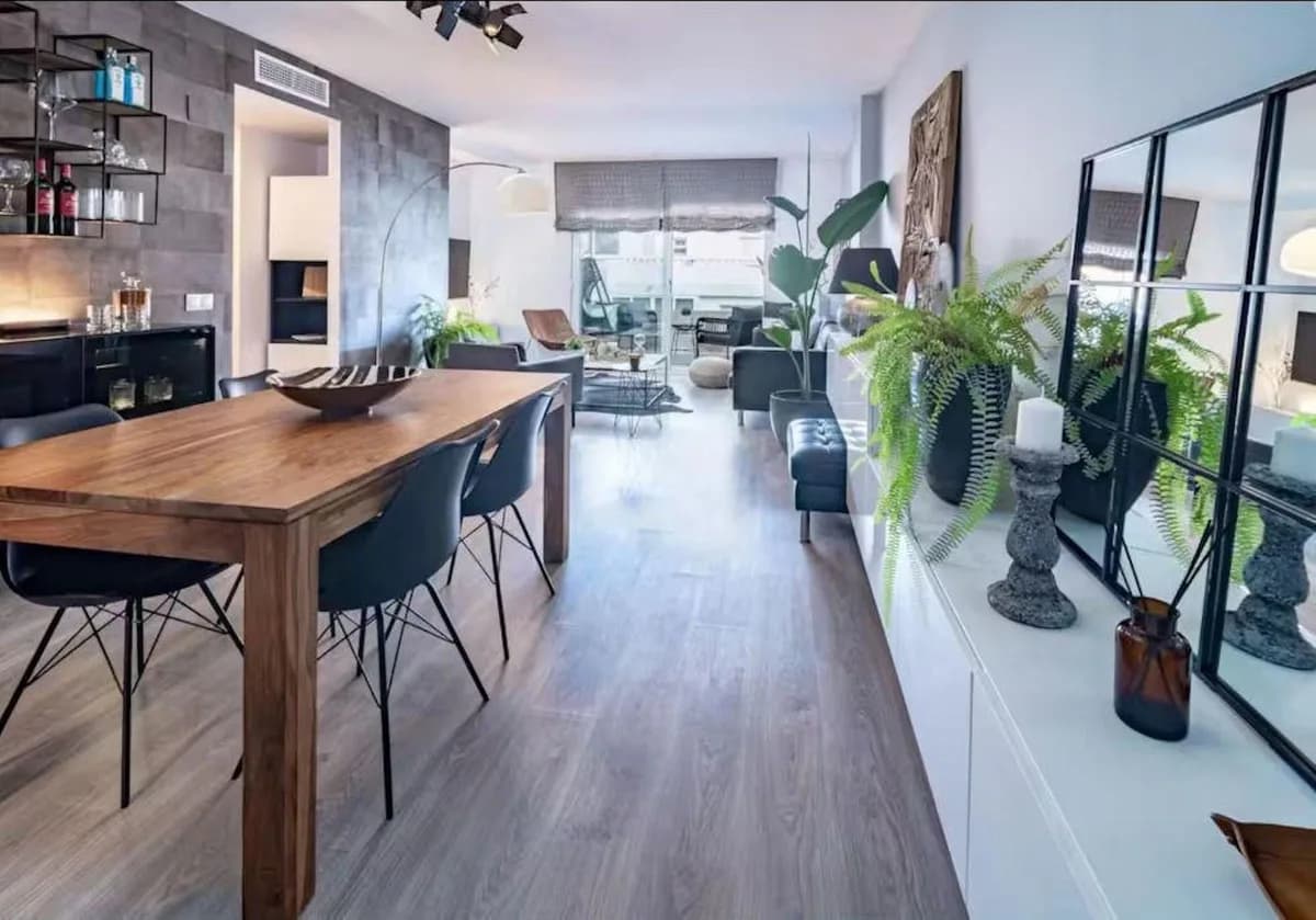 3 Bedroom Middle Floor Apartment for Sale in Nueva Andalucía, Málaga - Image 4