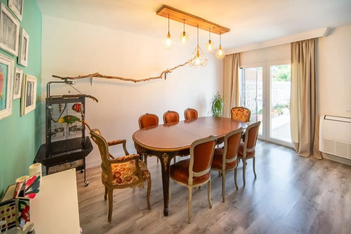 4 Bedroom Townhouse for Sale in Atalaya, Málaga - Image 4