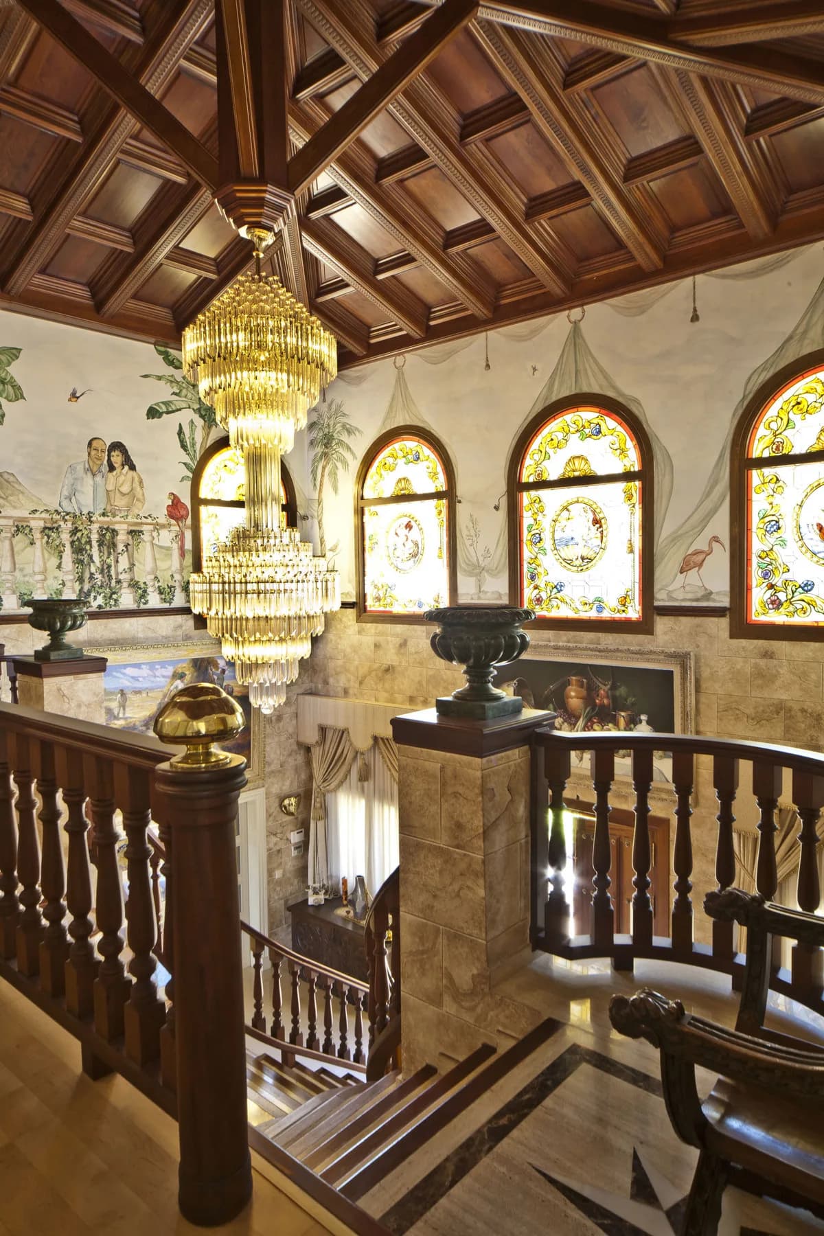 6 Bedroom Detached Villa for Sale in Nueva Andalucía, Málaga - Image 7