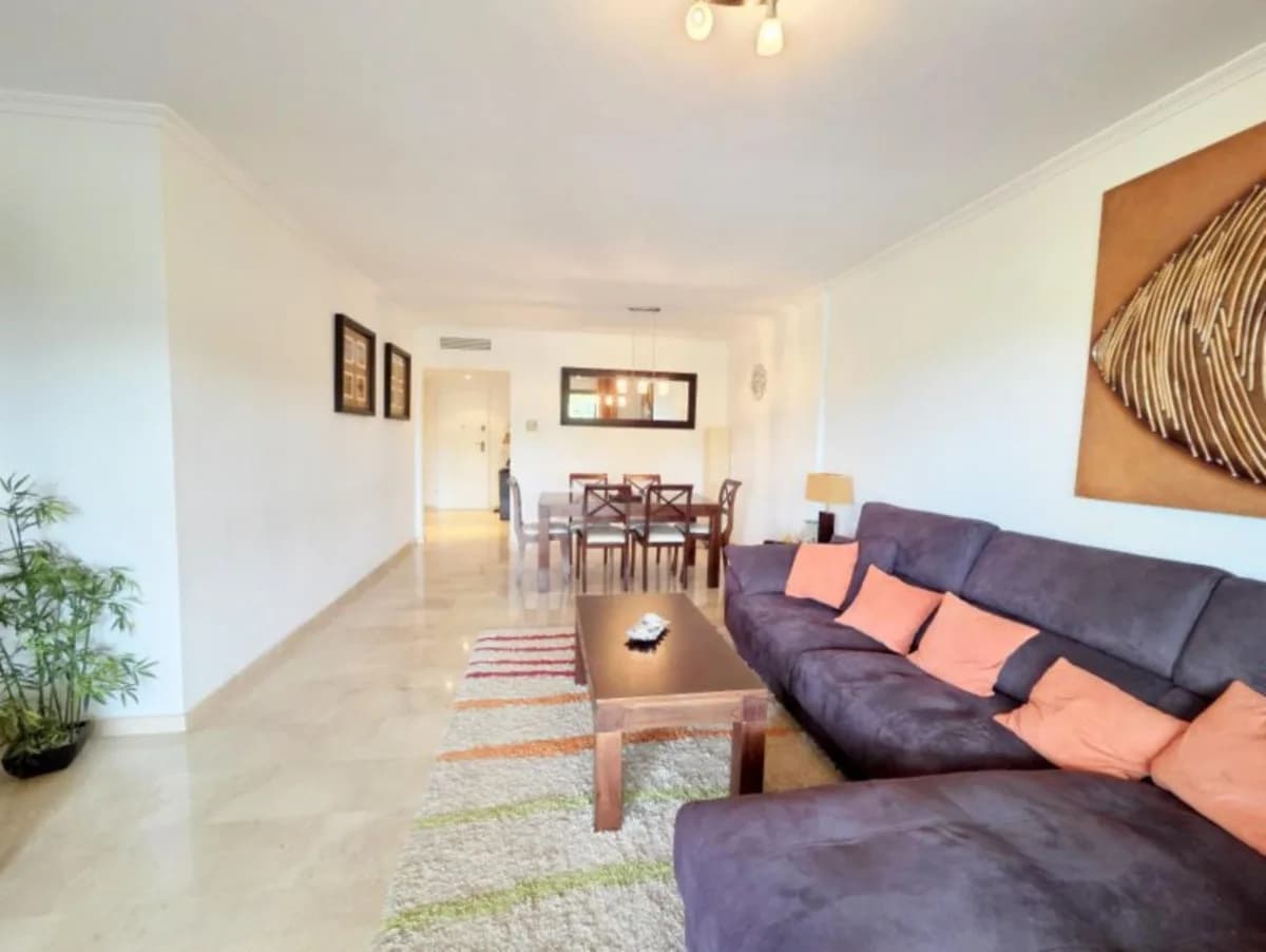 3 Bedroom Ground Floor Apartment for Sale in Casares, Málaga - Image 3