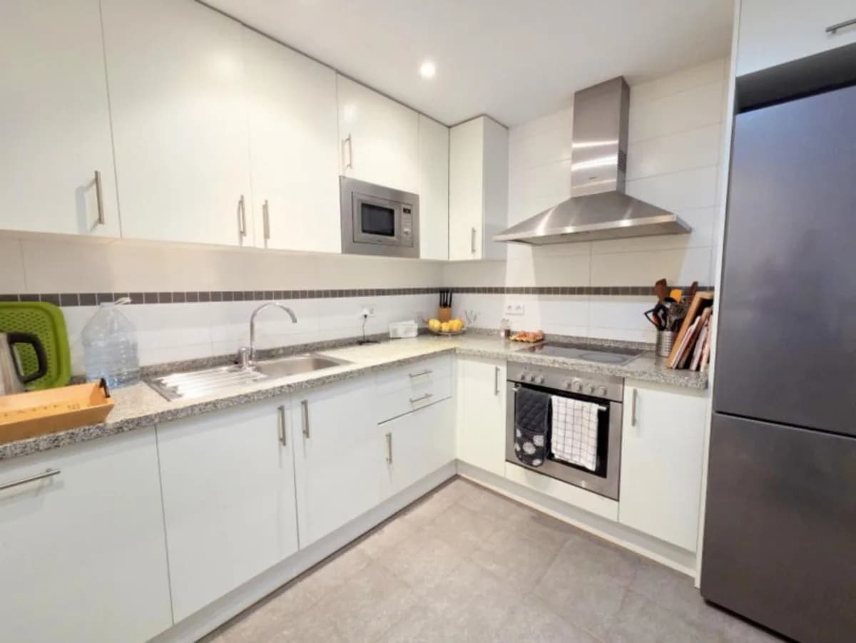 3 Bedroom Ground Floor Apartment for Sale in Casares, Málaga - Image 6