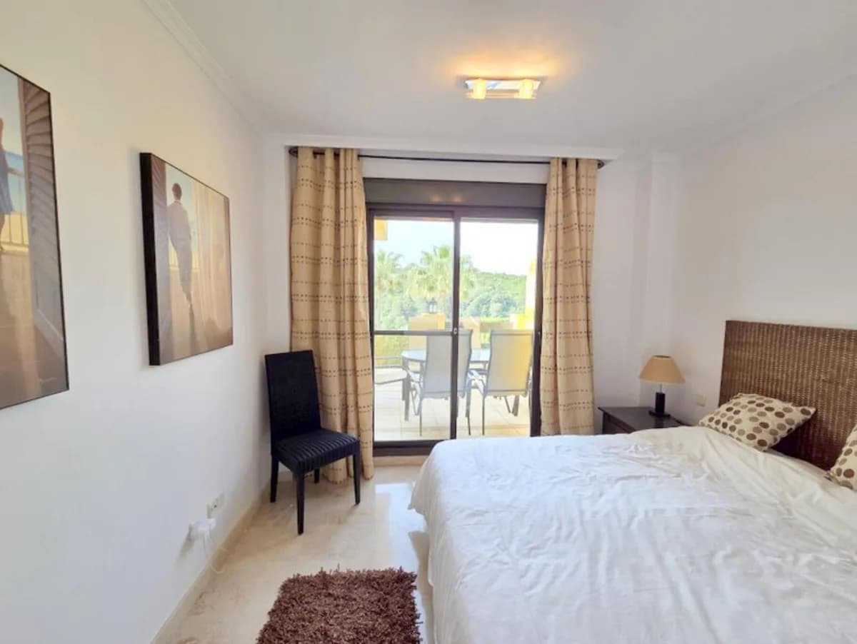 3 Bedroom Ground Floor Apartment for Sale in Casares, Málaga - Image 9