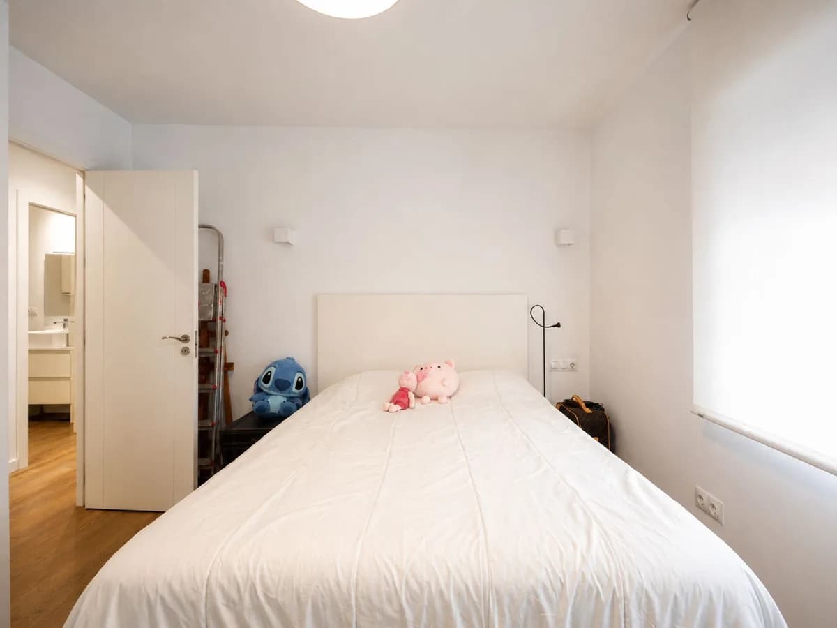 2 Bedroom Middle Floor Apartment for Sale in San Pedro de Alcántara, Málaga - Image 9