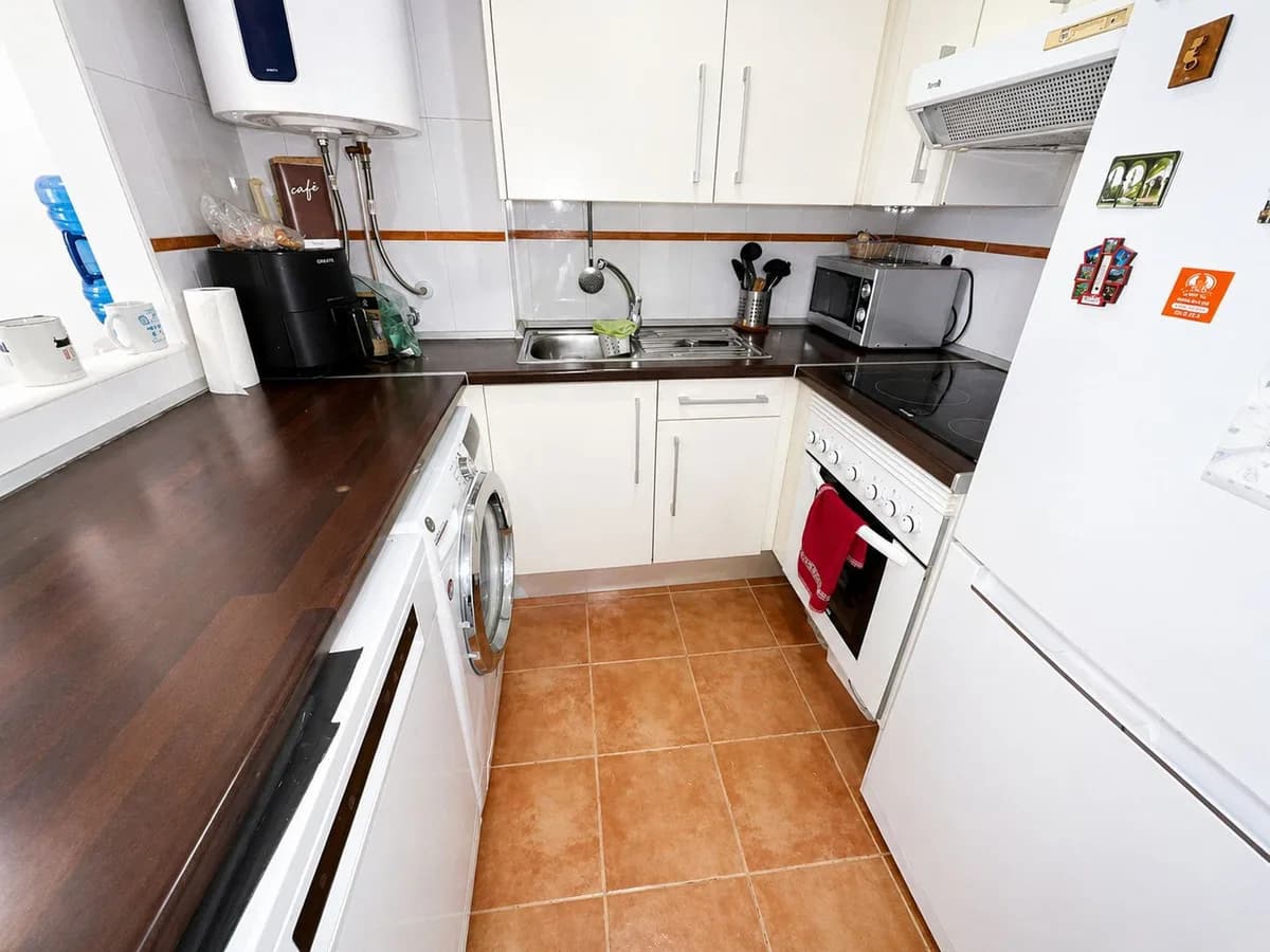 3 Bedroom Ground Floor Apartment for Sale in Casares, Málaga - Image 7