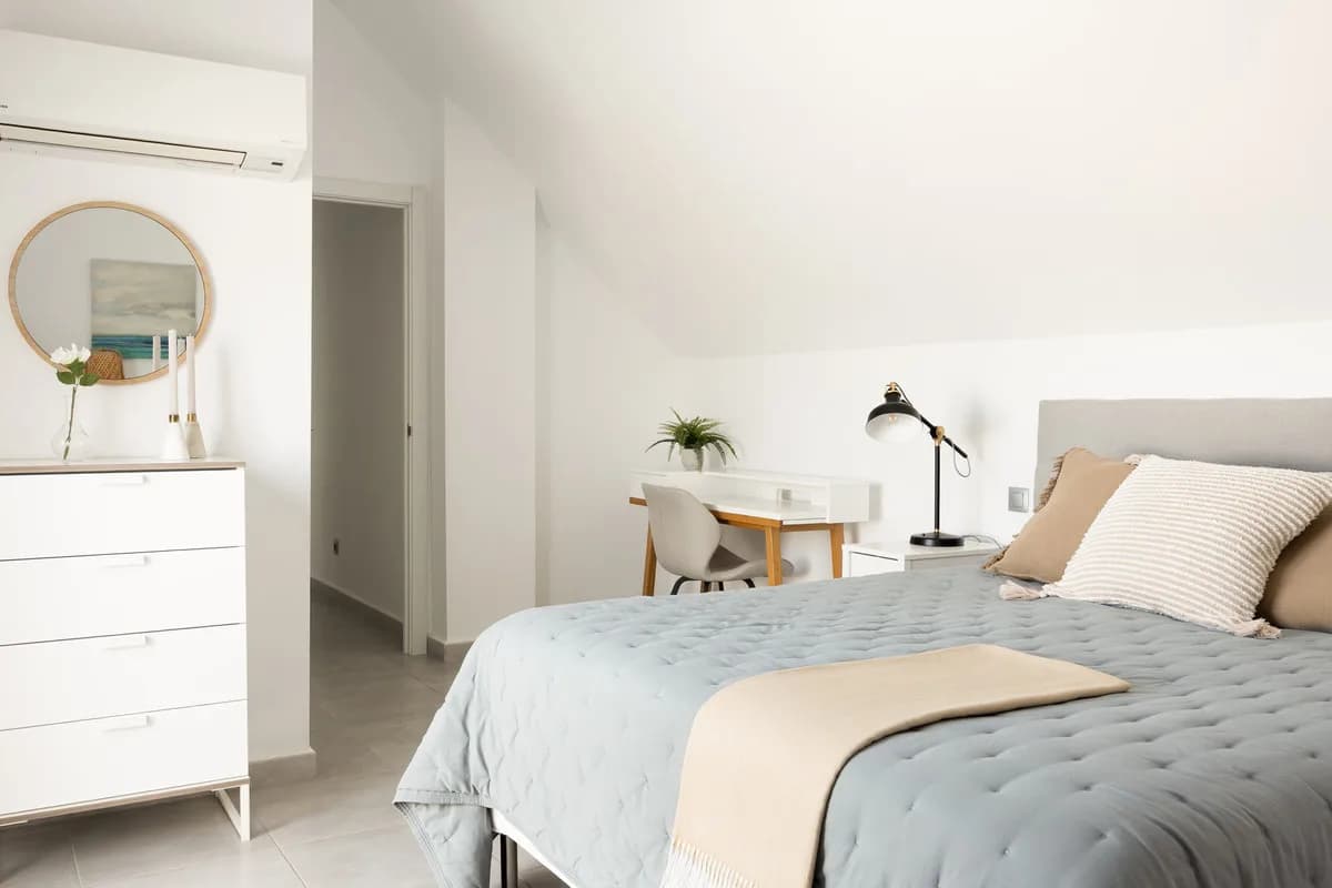 4 Bedroom Penthouse Duplex for Sale in Nueva Andalucía, Málaga - Image 7