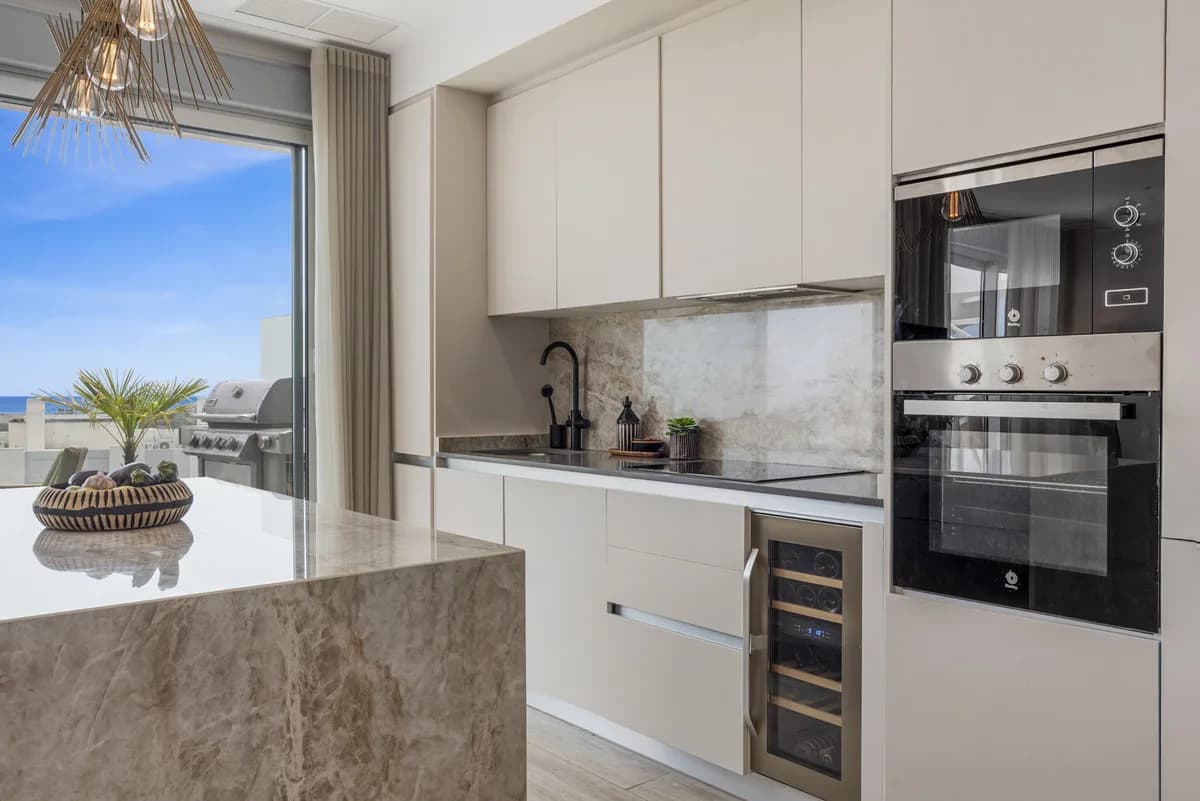 2 Bedroom Penthouse for Sale in Cancelada, Málaga - Image 6