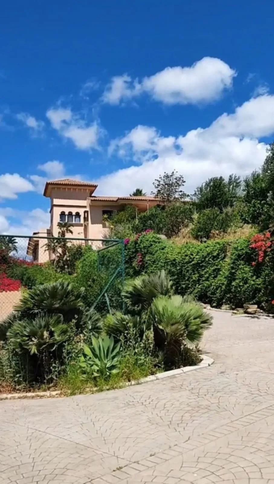 6 Bedroom Finca - Cortijo for Sale in Estepona, Málaga - Image 6