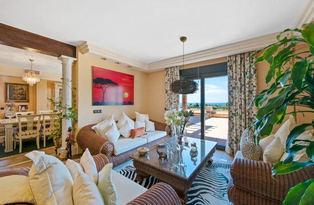 6 Bedroom Finca - Cortijo for Sale in Estepona, Málaga - Image 7