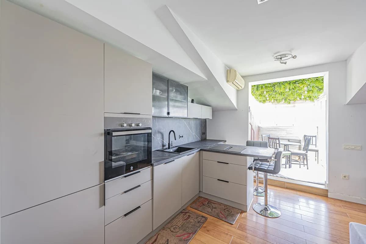 1 Bedroom Penthouse for Sale in The Golden Mile, Málaga - Image 8