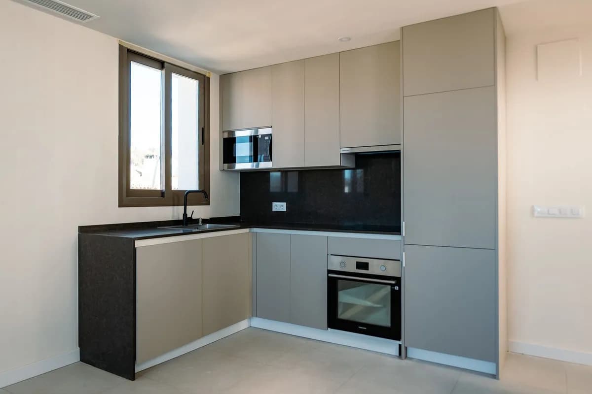 2 Bedroom Penthouse Duplex for Sale in Estepona, Málaga - Image 6