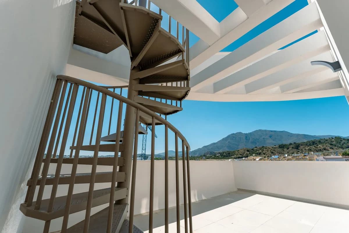 2 Bedroom Penthouse Duplex for Sale in Estepona, Málaga - Image 9