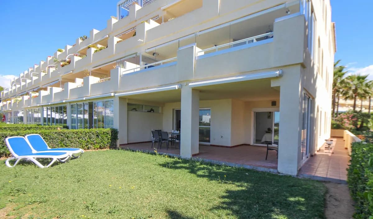 3 Bedroom Ground Floor Apartment for Sale in La Cala de Mijas, Málaga - Image 3
