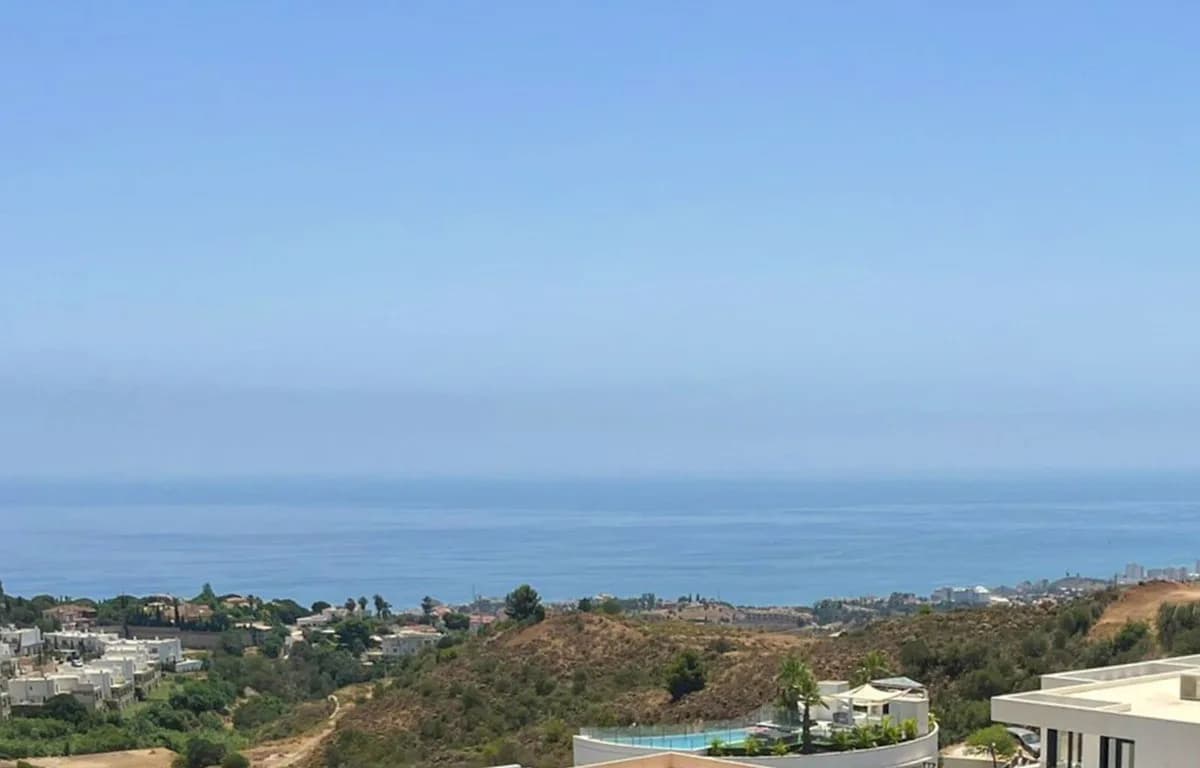 4 Bedroom Detached Villa for Sale in Mijas, Málaga - Image 4