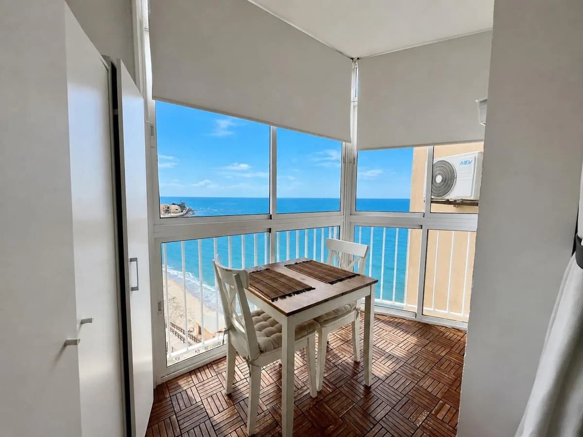 Middle Floor Studio for Sale in Calahonda, Málaga - Image 3
