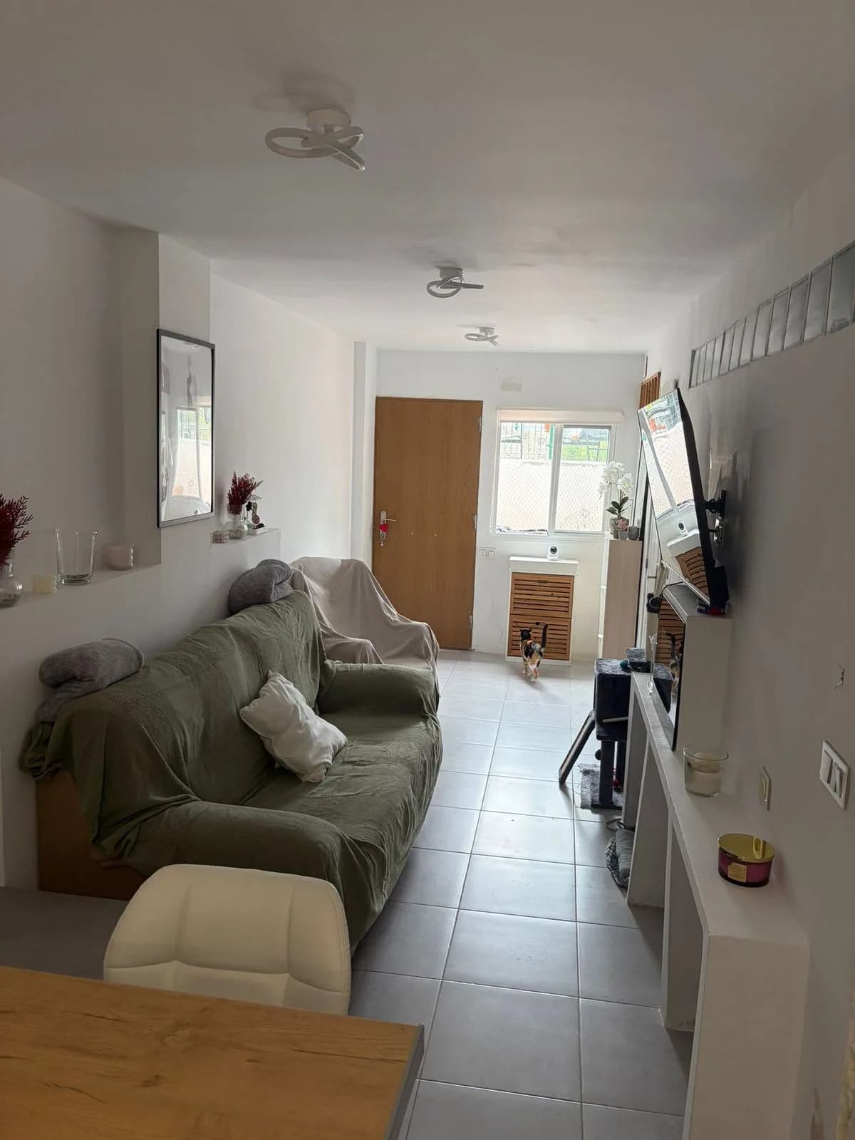 4 Bedroom Semi-Detached House for Sale in Casares Playa, Málaga - Image 9