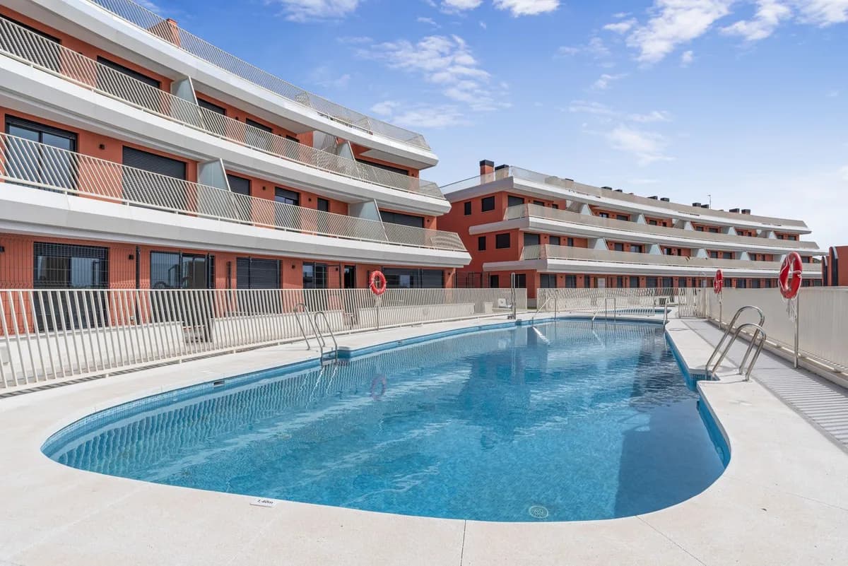 3 Bedroom Middle Floor Apartment for Sale in La Cala de Mijas, Málaga