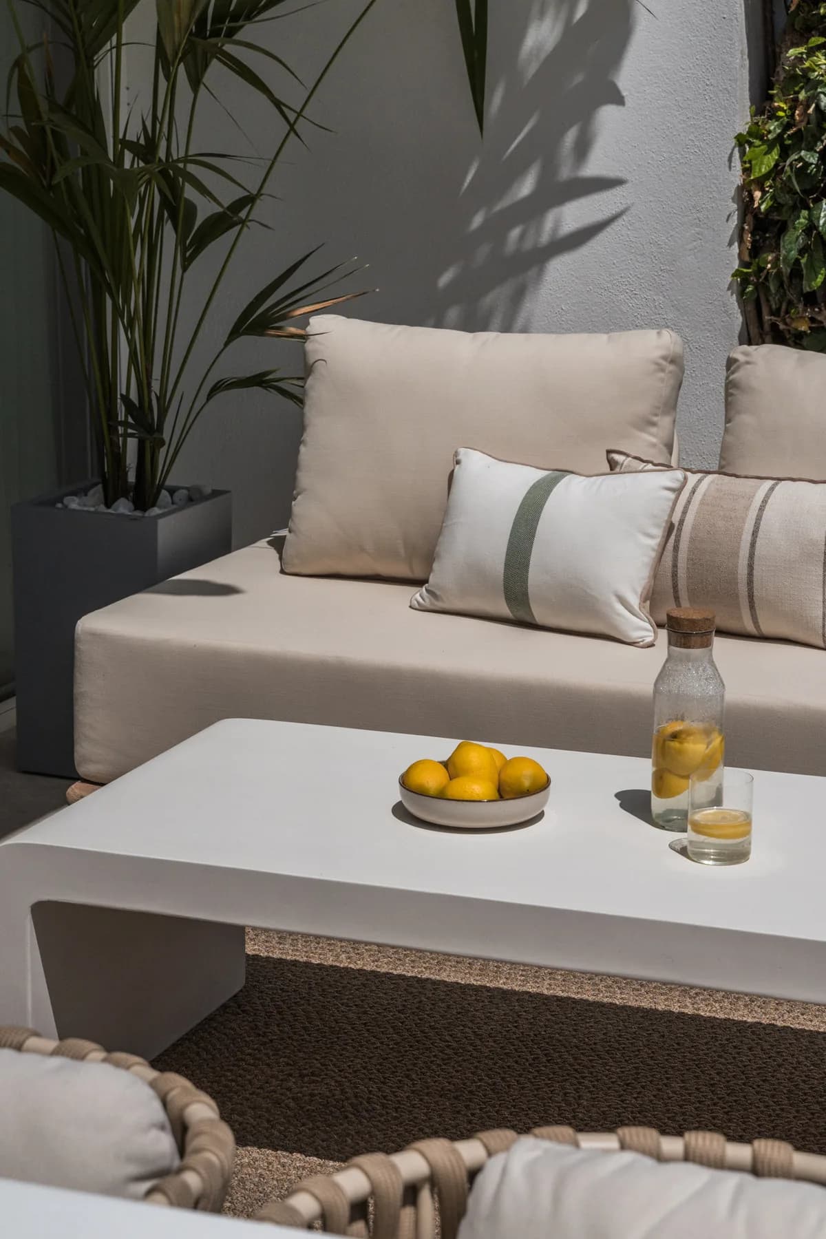 4 Bedroom Ground Floor Apartment for Sale in Aloha, Málaga - Image 5