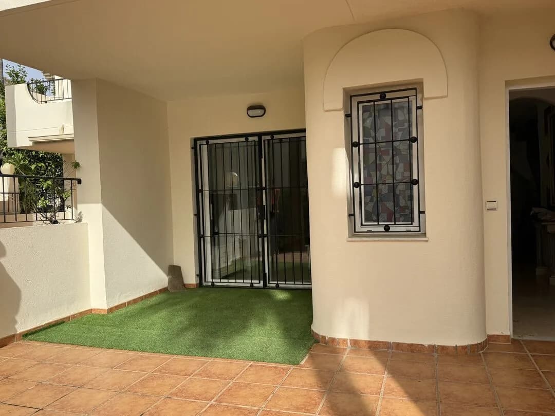 3 Bedroom Townhouse for Sale in Marbella, Málaga - Image 6