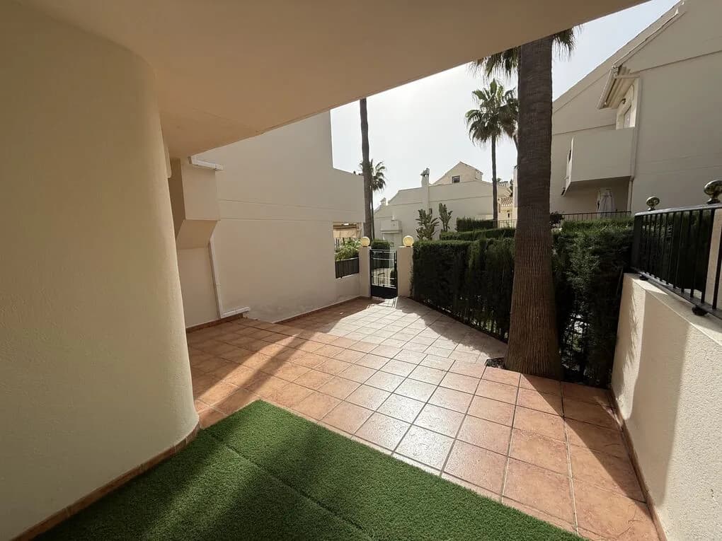 3 Bedroom Townhouse for Sale in Marbella, Málaga - Image 7