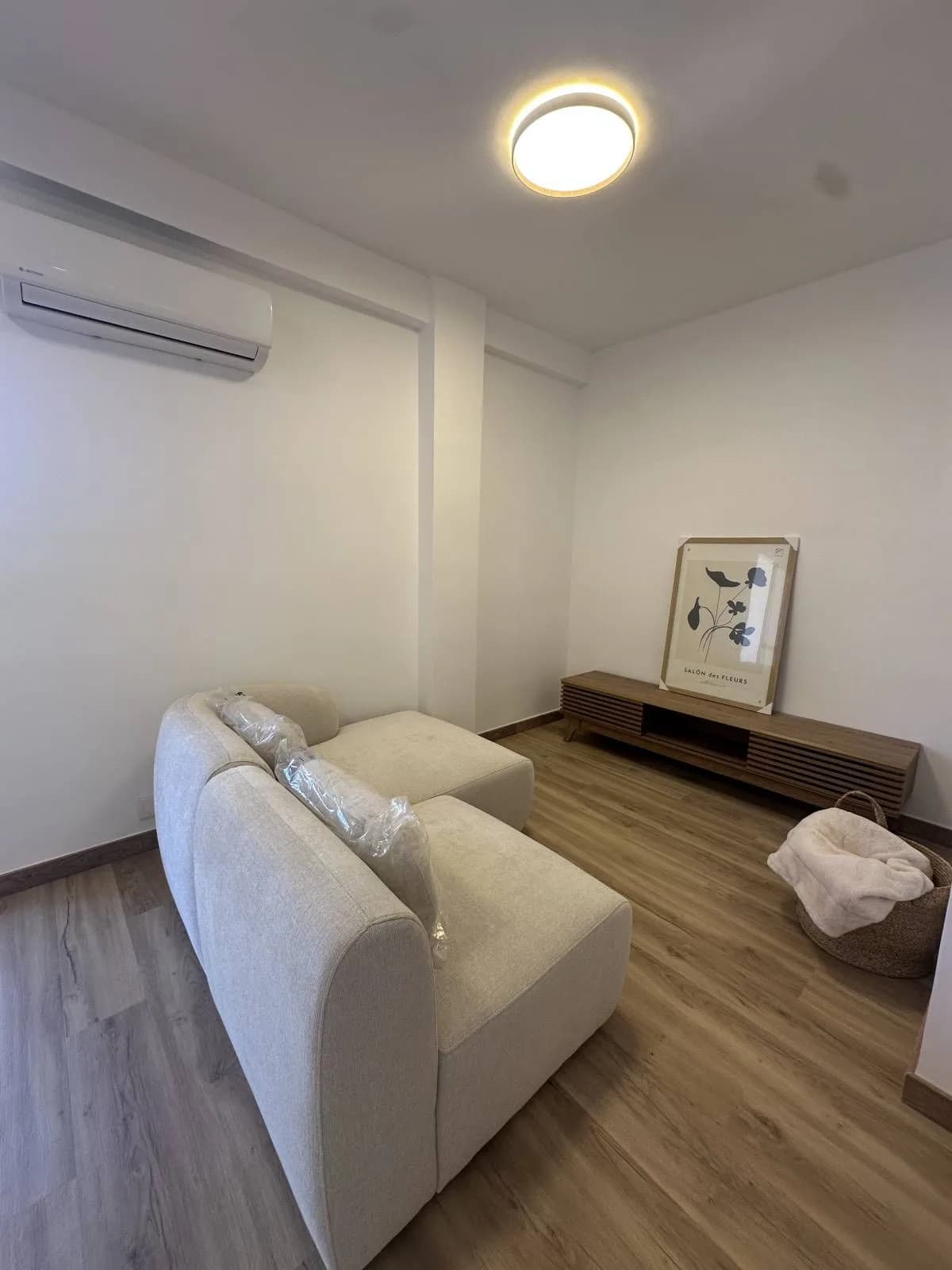 2 Bedroom Middle Floor Apartment for Sale in Arroyo de la Miel, Málaga - Image 7