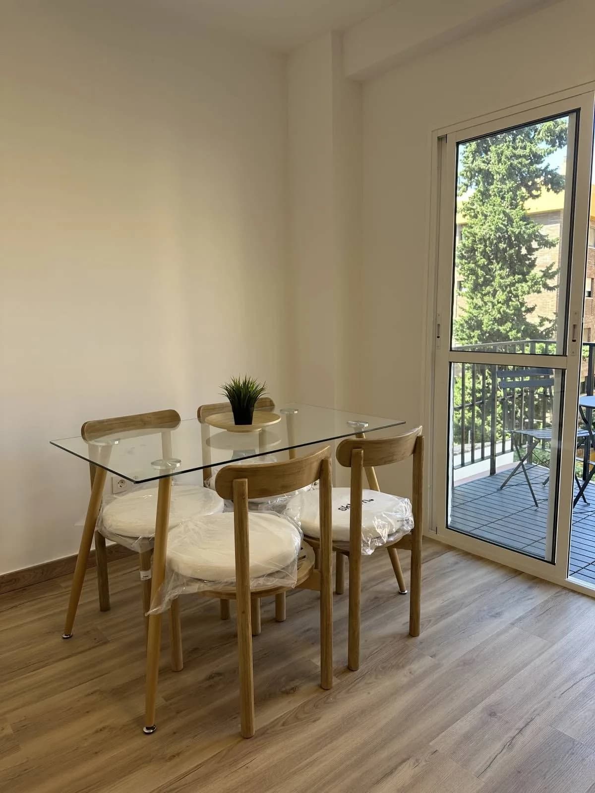 2 Bedroom Middle Floor Apartment for Sale in Arroyo de la Miel, Málaga - Image 9
