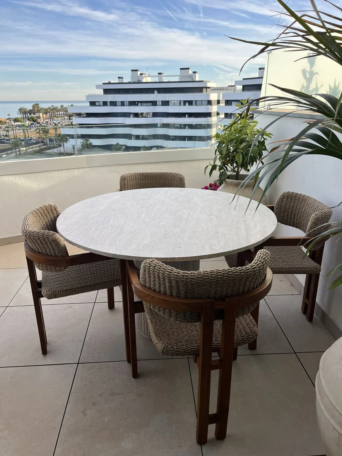 2 Bedroom Middle Floor Apartment for Sale in Torremolinos, Málaga - Image 6
