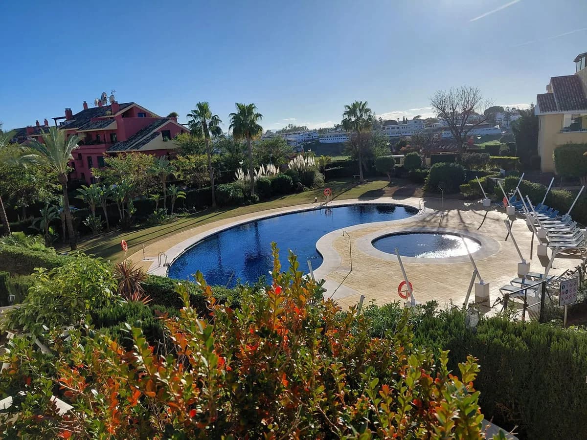 2 Bedroom Ground Floor Apartment for Sale in Estepona, Málaga