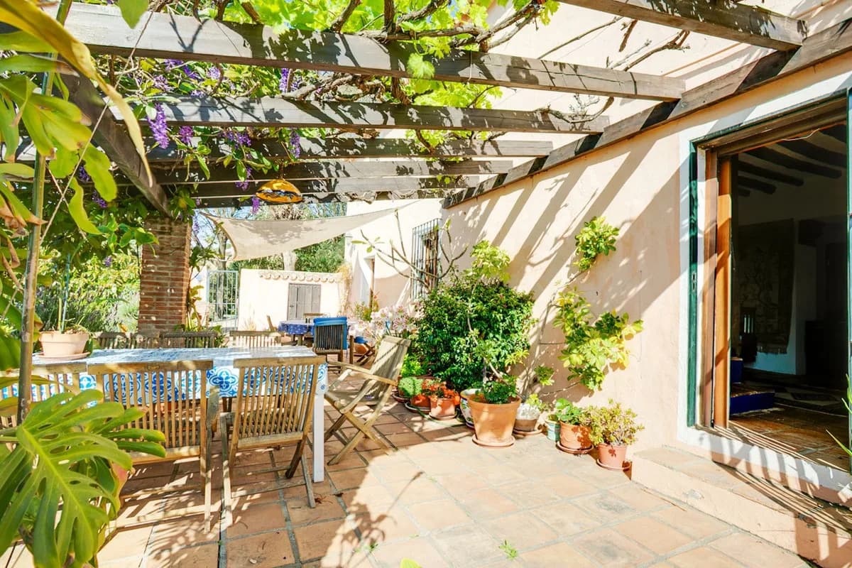 3 Bedroom Detached Villa for Sale in Estepona, Málaga - Image 5