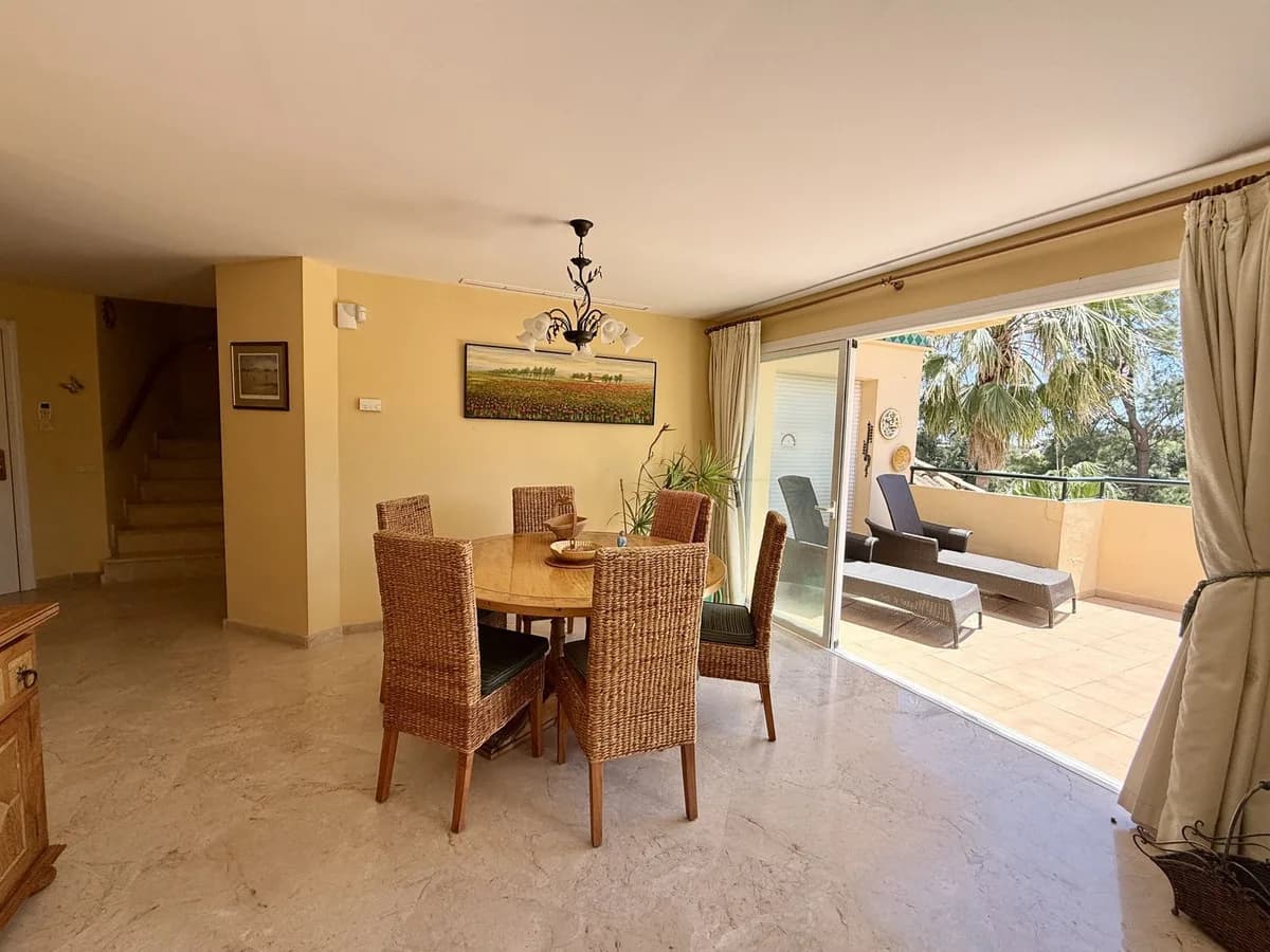 3 Bedroom Penthouse for Sale in Río Real, Málaga - Image 9