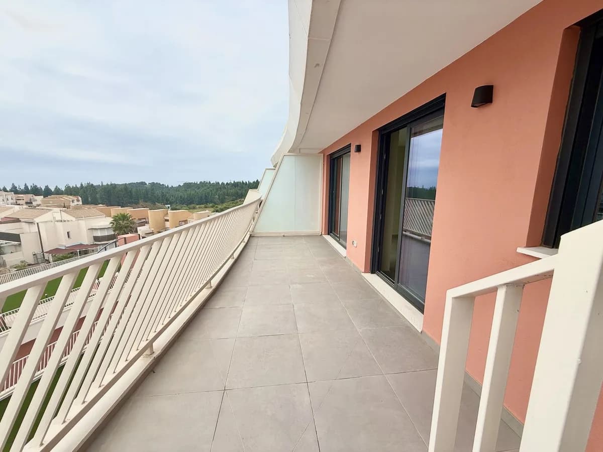 3 Bedroom Penthouse for Sale in El Chaparral, Málaga - Image 9