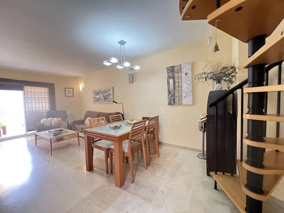 3 Bedroom Penthouse Duplex for Sale in Torremolinos, Málaga - Image 9