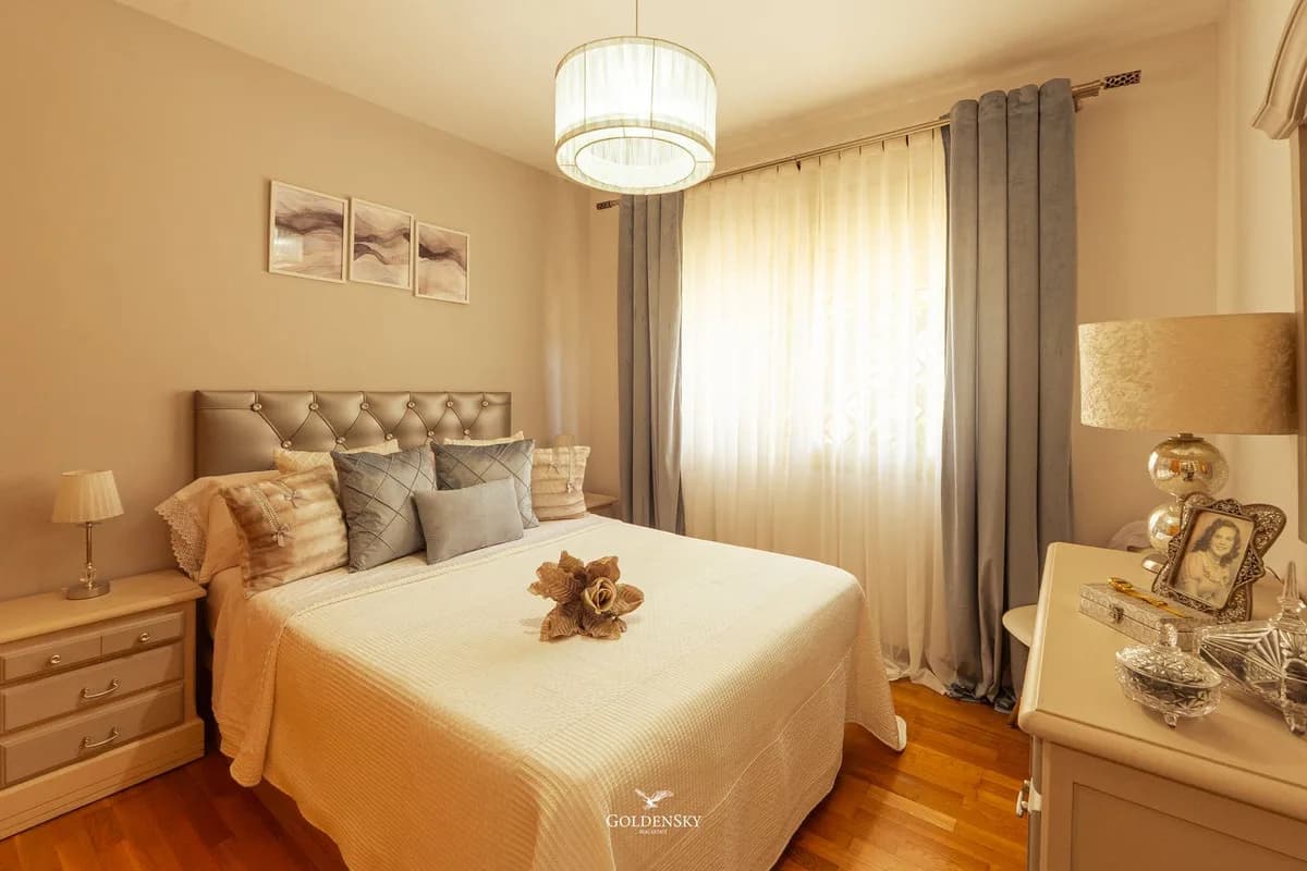 3 Bedroom Ground Floor Apartment for Sale in Estepona, Málaga - Image 6