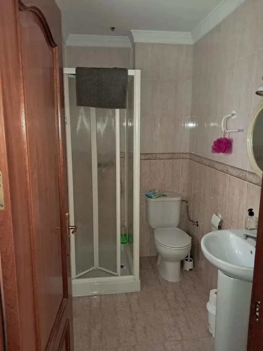 5 Bedroom Ground Floor Apartment for Sale in Alhaurín de la Torre, Málaga - Image 9