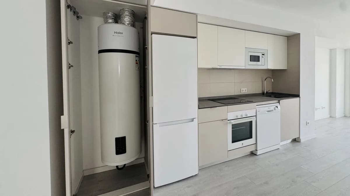 3 Bedroom Ground Floor Apartment for Sale in Fuengirola, Málaga - Image 6