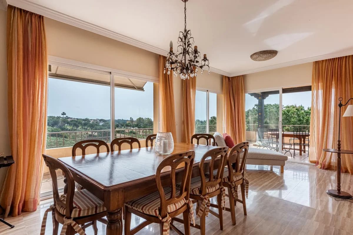 4 Bedroom Penthouse Duplex for Sale in Elviria, Málaga - Image 8