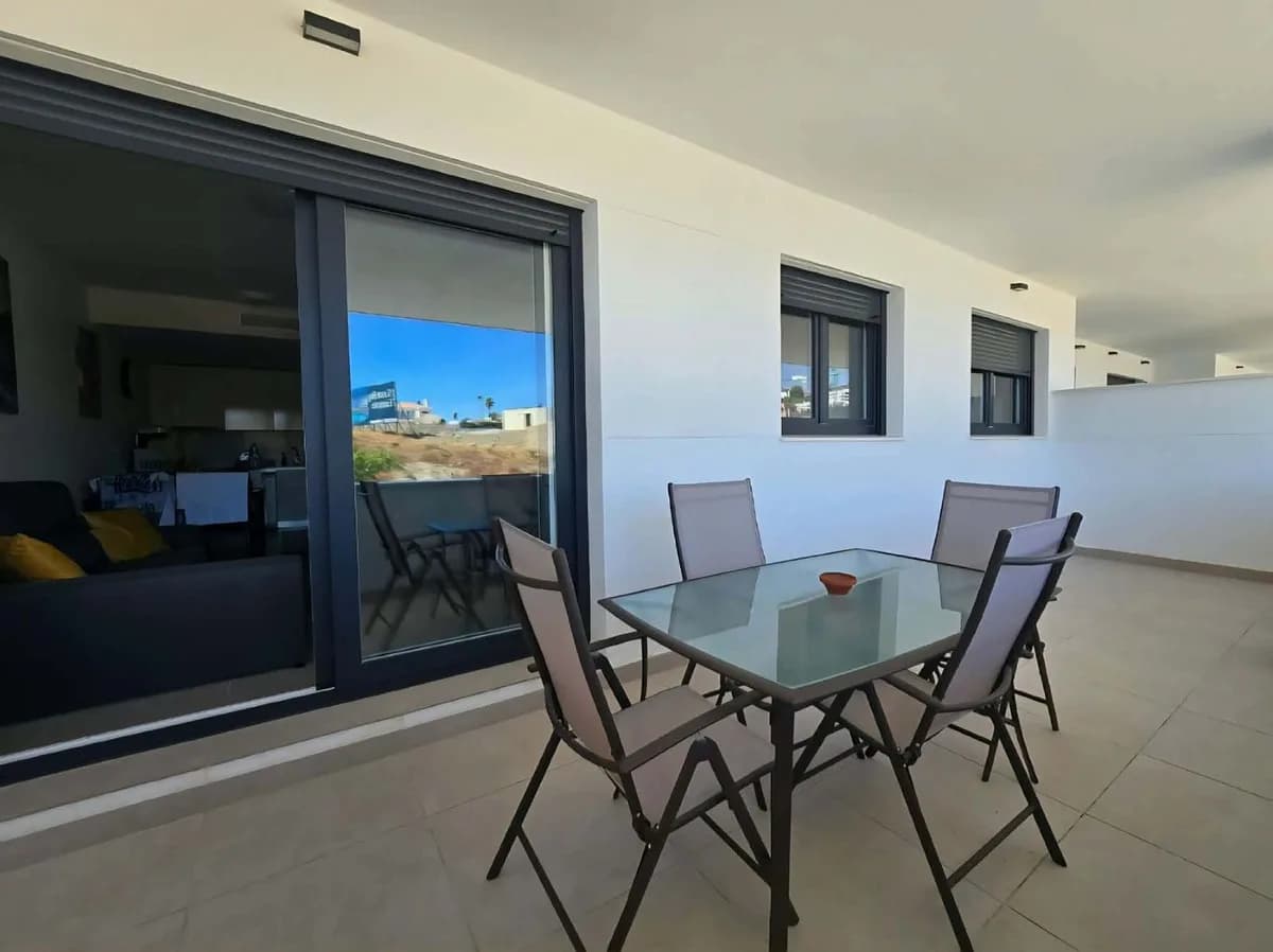 2 Bedroom Ground Floor Apartment for Sale in Estepona, Málaga - Image 2