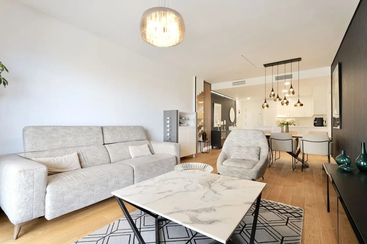 4 Bedroom Ground Floor Apartment for Sale in Mijas Costa, Málaga - Image 3